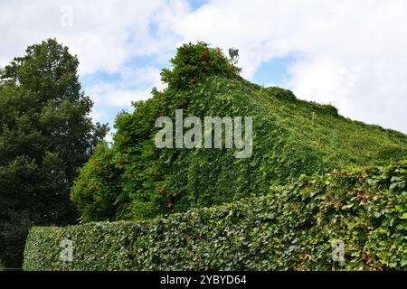 ancien bâtiment avec toit vert Banque D'Images