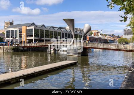 Pero's Bridge, Bristol Harbourside, St Augustine's Reach, ville de Bristol, Angleterre, ROYAUME-UNI Banque D'Images