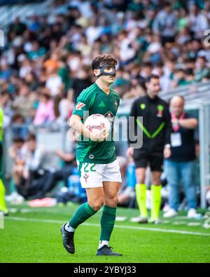 Ferrol, Espagne. Hypermotion League. Jornada 10. Racing Club Ferrol vs Huesca. Aitor Buñuel avec masque crédit : Ismael Miján/Alamy Live News Banque D'Images