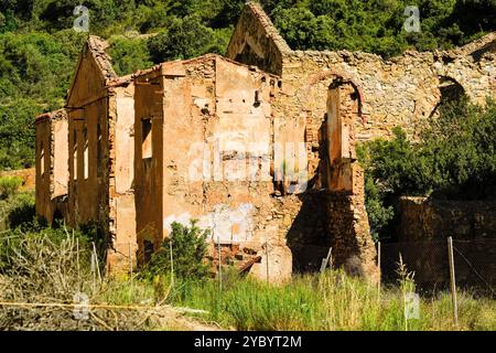 La mine abandonnée de Seddas Modditzis, à Gonnusa, Sulcis Iglesiense, Arbus, province sud de la Sardaigne, Italie Banque D'Images