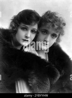 Norma Talmage, Norma Talmadge, (1894-1957), star américaine du cinéma muet Constance Alice Talmadge (1898-1973). Constance Talmage (1898-1973), star américaine du cinéma muet Banque D'Images