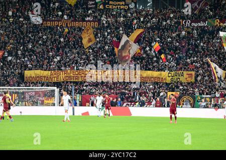 Roma, Italie. 20 octobre 2024. Stadio Olimpico, Roma, Italie - les supporters de Roma pendant le match de football Serie A EniLive, Roma vs Inter Milan, 20 octobre 2024 (photo par Roberto Ramaccia/Sipa USA) crédit : Sipa USA/Alamy Live News Banque D'Images