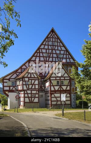 Schloessle Oberlenningen, Château de Lenningen, ancienne résidence aristocratique de la famille Schilling von Cannstatt, aujourd'hui musée d'art du papier et du livre Banque D'Images