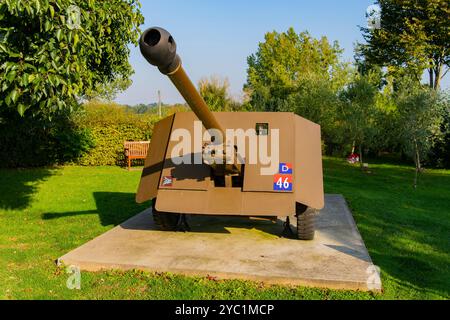 Fusil anti-char de 17 Pounder au Mémorial de Pegasus en Normandie, France Banque D'Images