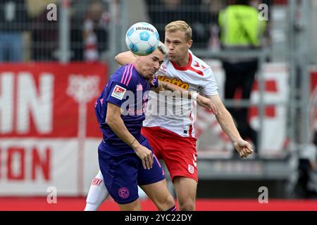 Regensburg, Deutschland. 19 octobre 2024. Fussball ; Spieltag 09 ; 2. Bundesliga ; saison 2024/2025, Jahn Regensburg gegen Fortuna Düsseldorf am 19.10.2024 in Regensburg UBz : 16 Louis Breunig, rechts Jahn Regensburg, gegen Felix Klaus, Fortuna Düsseldorf. Crédit : dpa/Alamy Live News Banque D'Images