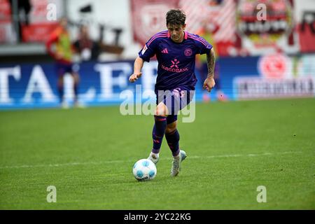 Regensburg, Deutschland. 19 octobre 2024. Fussball ; Spieltag 09 ; 2. Bundesliga ; saison 2024/2025, Jahn Regensburg gegen Fortuna Düsseldorf Am 19.10.2024 in Regensburg UBz : 24 Dawid Kownacki, Fortuna Düsseldorf. Crédit : dpa/Alamy Live News Banque D'Images