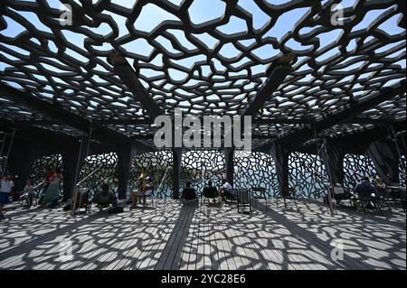 MARSEILLE, FRANCE - 09 JUILLET 2015 : bâtiment du Musée des civilisations européennes et méditerranéennes, MuCEM Banque D'Images