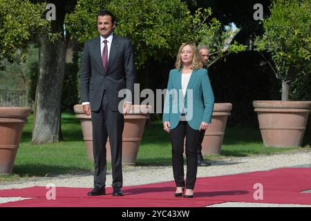 Italie, Rome, 21 octobre 2024 : Villa Pamphili, rencontre entre le premier ministre Giorgia Meloni et l'émir du Qatar, sur la photo Giorgia Meloni et Sheik Tamim bin Hamad al-Thani photo © Stefano Carofei/Sintesi/Alamy Live News Banque D'Images