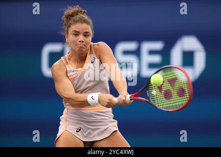 Jasmine Paolini, joueuse de tennis italienne, en action aux US Open 2024 Championships, Billie Jean King Tennis Center, Queens, New York, États-Unis. Banque D'Images