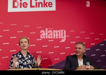 Parteivorsitzende Die Linke vor der presse 2024-10-21 Deutschland, Berlin Pressekonferenz der auf dem Parteitag in Halle frisch gewählten Doppelspitze der Partei Die Linke im Karl-Liebknecht-Haus, der Parrteizentrale in Berlin. IM Bild Ines Schwerdtner, Parteivorsitzende Die Linke, und Jan van Aken, Parteivorsitzender Die Linke. *** Présidents du Parti de gauche devant la presse 2024 10 21 Allemagne, Berlin Conférence de presse de la nouvelle direction du Parti de gauche lors de la conférence du Parti à Halle à Karl Liebknecht Haus, le siège du parti à Berlin Banque D'Images