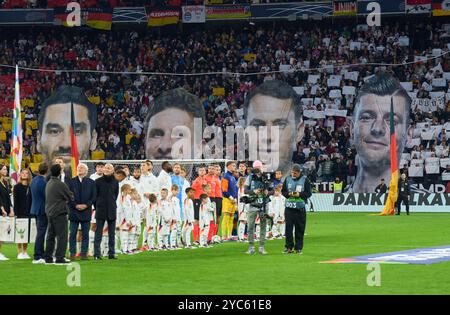 Verabschiedung Thomas MUELLER, Müller, Manuel NEUER, gardien de but FCB 1 , Ilkay Gündogan, DFB 21 Toni Kroos avec Bernd Neuendorf, président de la DFB Fédération allemande de football, Rudi Völler, Voeller (DFB Sportdirektor), avant le match de l'UEFA Nations League 2024 ALLEMAGNE - PAYS-BAS 1-0 dans la saison 2024/2025 le 14 octobre 2024 à Munich, Allemagne. Photographe : Peter Schatz Banque D'Images