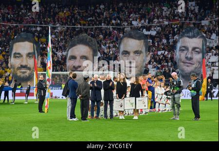 Verabschiedung Thomas MUELLER, Müller, Manuel NEUER, gardien de but FCB 1 , Ilkay Gündogan, DFB 21 Toni Kroos avec Bernd Neuendorf, président de la DFB Fédération allemande de football, Rudi Völler, Voeller (DFB Sportdirektor), avant le match de l'UEFA Nations League 2024 ALLEMAGNE - PAYS-BAS 1-0 dans la saison 2024/2025 le 14 octobre 2024 à Munich, Allemagne. Photographe : Peter Schatz Banque D'Images