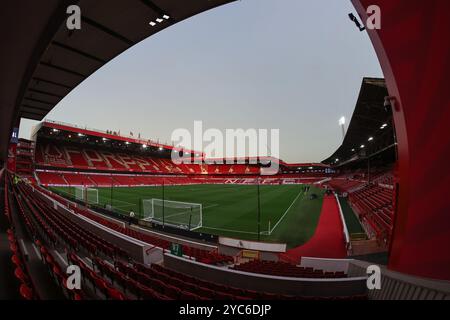 Nottingham, Royaume-Uni. 21 octobre 2024. Vue générale du City Ground avant le match de premier League Nottingham Forest vs Crystal Palace au City Ground, Nottingham, Royaume-Uni, le 21 octobre 2024 (photo Alfie Cosgrove/News images) à Nottingham, Royaume-Uni, le 21/10/2024. (Photo par Alfie Cosgrove/News images/SIPA USA) crédit : SIPA USA/Alamy Live News Banque D'Images