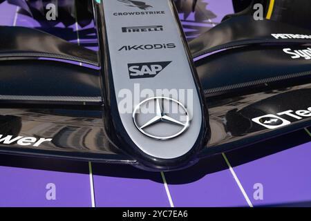 Voiture particulière de l'écurie de formule un Mercedes, AMG PETRONAS, F1, l'une des écuries les plus victorieuses de l'histoire de la formule 1, détails de la voiture avant. ra Banque D'Images