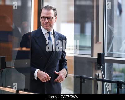 Berlin, Allemagne. 21 octobre 2024. Le prince Daniel de Suède assiste à une célébration pour marquer le 25e anniversaire de l'ambassade des pays nordiques. Crédit : Jens Kalaene/dpa/Alamy Live News Banque D'Images