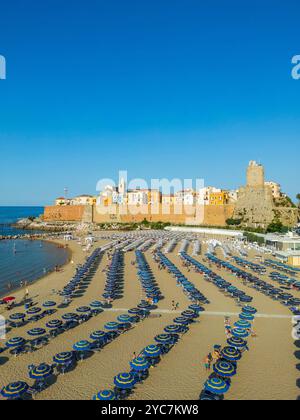 Plage de Sant'Antonio, Termoli, Campobasso, Molise, Italie Banque D'Images
