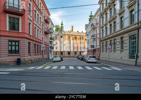 OSLO, NORVÈGE - 11 JUILLET 2014 : vue sur les rues de la vieille ville d'Oslo, Norvège Banque D'Images