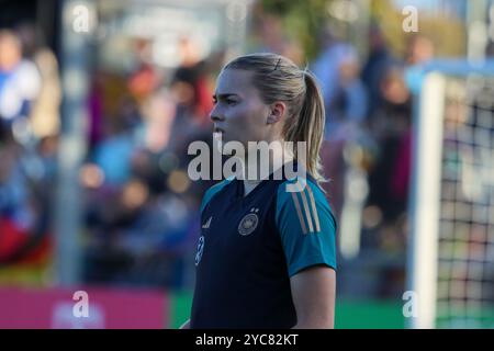 Francfort, Deutschland. 21 octobre 2024. Francfort, Deutschland 21. Oktober 2024 : Fußball-Frauen-Nationalmannschaft - Offenes Training - 21.10. 2024 IM Bild : Laura Freigang (Deutschland) crédit : dpa/Alamy Live News Banque D'Images