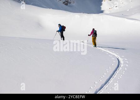 Ski de fond dans le parc national Banff, Alberta, Canada Banque D'Images