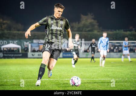 Roskilde, Danemark. 18 octobre 2024. Luca Kjerrumgaard (17 ans) d'Odense BK vu lors du match NordicBet Liga entre FC Roskilde et Odense BK à Roskilde Idraetspark à Roskilde. Banque D'Images