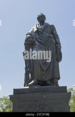 Statue en bronze de Johann Wolfgang von Goethe à Francfort, Allemagne, Europe Banque D'Images