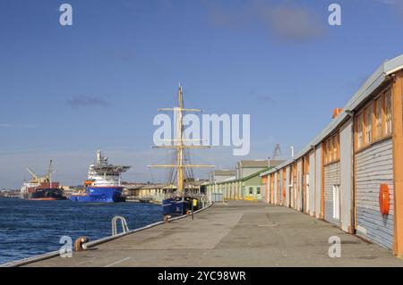 Vieux entrepôts à Victoria Quay dans le port intérieur, Fremantle, WA, Australie, Océanie Banque D'Images