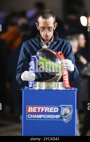 Wakefield, Angleterre - 19 octobre 2024 - Trophée de championnat.. Rugby League, Betfred Championship Grand final, Wakefield Trinity vs Toulouse Olympique au DIY Kitchens Stadium, Wakefield, UK Dean Williams Banque D'Images