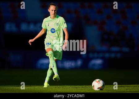 VALENCE, ESPAGNE - 20 OCTOBRE : Caroline Hansen du FC Barcelone passe le ballon lors du match entre Levante UD Women et FC Barcelona Women, Corres Banque D'Images