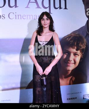 Rio de Janeiro, Brésil. 21 octobre 2024. L'actrice Valentina Herszage assiste à la première de 'I'm Still Here' le lundi 21 octobre 2024 au Cine Odeon à Rio de Janeiro, Brésil. De grands noms de la distribution, tels que Fernanda Montenegro, Fernanda Torres, Selton Mello et Camila Pitanga, sont présents lors du lancement. (Photo de Onofre Veras/Thenews2/NurPhoto) crédit : NurPhoto SRL/Alamy Live News Banque D'Images