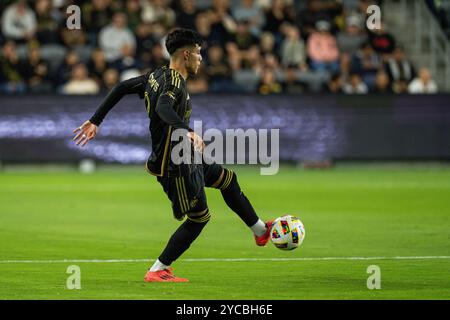 Le défenseur du LAFC Omar Campos (2) lors d’un match de la MLS contre les tremblements de terre de San Jose, samedi 19 octobre 2024, au BMO Stadium, à Los Angeles, CA. Banque D'Images