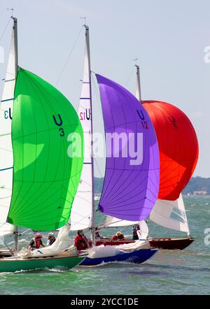 Seaview Mermaid classe yachts course dans la Cowes week 2022 régate Banque D'Images