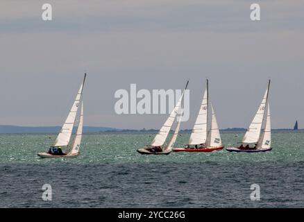 Seaview Mermaid classe yachts course dans la Cowes week 2022 régate Banque D'Images
