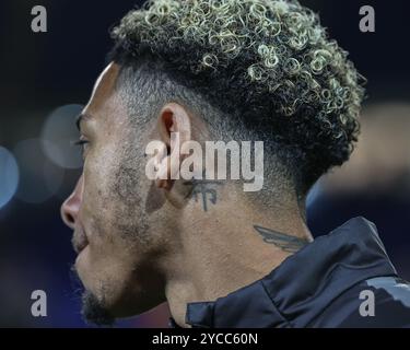 Peterborough, Royaume-Uni. 22 octobre 2024. Le tatouage au cou de Jordan Lawrence-Gabriel de Blackpool lors du match de Sky Bet League 1 Peterborough United vs Blackpool au Weston Homes Stadium, Peterborough, Royaume-Uni, le 22 octobre 2024 (photo Mark Cosgrove/News images) à Peterborough, Royaume-Uni le 22/10/2024. (Photo de Mark Cosgrove/News images/SIPA USA) crédit : SIPA USA/Alamy Live News Banque D'Images
