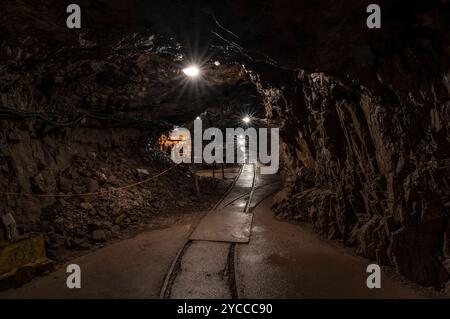 tunnel d'un site d'extraction de sel abandonné Banque D'Images