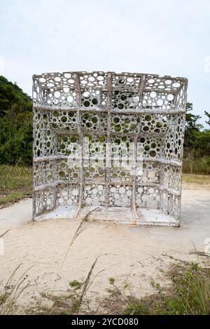 Le chantier naval travaille : Stern with Hole sculpture de Shinro Ohtake sur l'île de Naoshima au Japon Banque D'Images