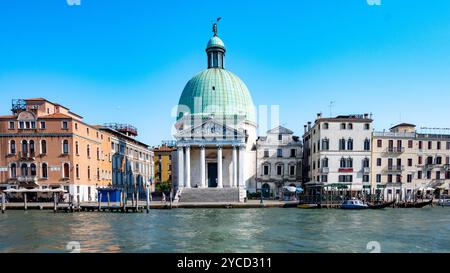 Venise, Vénétie, Italie, 20 août 2024, Chiesa di San Simeon Piccolo dans le quartier de Santa Croce, éditorial seulement. Banque D'Images