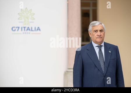 Pescara, Abruzzes, Italie. 22 octobre 2024. Le ministre italien des Affaires étrangères Antonio Tajani lors de la cérémonie de bienvenue du Sommet des ministres du développement du Groupe des sept (G7) à l'Aurum à Pescara, en Italie, le 22 octobre 2024. L'objectif principal du Sommet des ministres du développement du G7 à Pescara, est de consolider la nouvelle approche stratégique.pour l'Afrique promue par l'Italie et basée sur des partenariats égaux et partagés.croissance économique. À cette fin, les travaux de Pescara seront centrés sur trois thèmes prioritaires : sécurité alimentaire et systèmes agroalimentaires durables, infrastructures durables and.investment et gl Banque D'Images