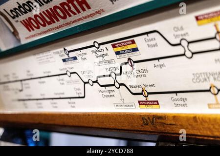 Carte de la ligne du Nord à l'intérieur du stock car de métro 1938, London transport Museum, Londres, Angleterre Banque D'Images