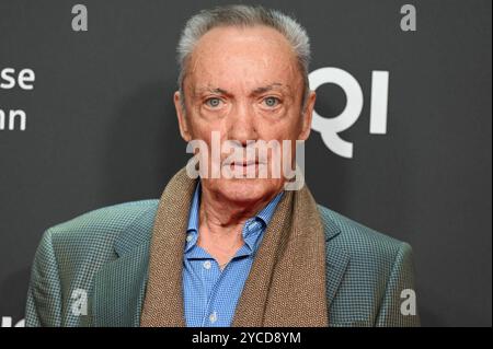 Schauspieler Udo Kier kommt zum projection des films Swan Song BEI dem film Festival Cologne 2024, FFCGN, in den Kölner Filmpalast *** L'acteur Udo Kier assiste à la projection du film Swan Song au Festival du film Cologne 2024, FFCGN, au Cologne Filmpalast Banque D'Images