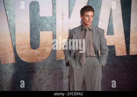 Londres, Royaume-Uni. 22 octobre 2024. Sur la photo : Eddie Redmayne assiste à la première britannique de 'The Day of the Jackal' au Queen Elizabeth Hall, Southbank Centre. Crédit : Justin Ng/Alamy Live News Banque D'Images