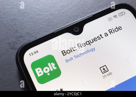 22 octobre 2024, Brésil. Dans cette illustration photo, le logo de l'application Bolt est affiché sur l'écran d'un smartphone Banque D'Images