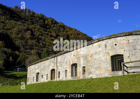 Forte Larino, Lardaro, Valle del Chiese, Val Giudicarie, Trentin, Italie, Europe Banque D'Images