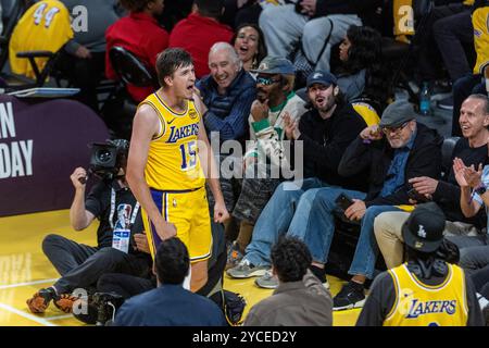 Los Angeles, États-Unis. 22 octobre 2024. Austin Reaves #15 des Los Angeles Lakers réagit après avoir marqué contre les Timberwolves du Minnesota lors d'un match de basket-ball NBA au Crypto.com Arena le mardi 22 octobre 2024 à Los Angeles. (Photo de Ringo Chiu/SOPA images/SIPA USA) crédit : SIPA USA/Alamy Live News Banque D'Images