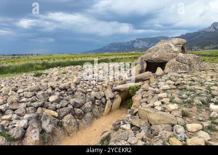 Mégalithique Dolmen Alto de la Huesera dans la province d'Alava, Espagne, Europe Banque D'Images