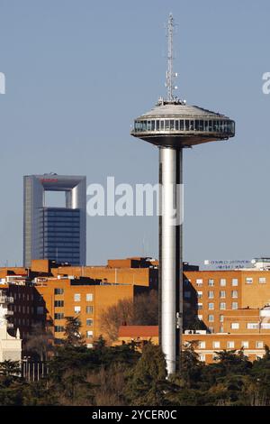 Madrid, Espagne, 4 mars 2023 : horizon de la ville de Madrid. Point de vue de Moncloa. Faro de Moncloa, Europe Banque D'Images