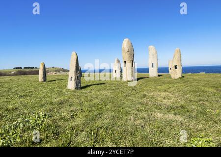 Monument des menhirs à la Corogne, Espagne. Banque D'Images