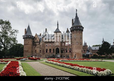 Haarzuilens, pays-Bas, 4 août 2016 : Château de Haar, situé près d'Utrecht. C'est le château le plus grand et le plus luxueux des pays-Bas Banque D'Images