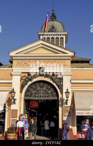 SANTIAGO DU CHILI, CHILI, 23 NOVEMBRE 2015 : marché central à Santiago du Chili, Chili, Amérique du Sud Banque D'Images