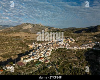 Vue aérienne du village de Tarbena, Costa Blanca, Alicante, Communauté valencienne, Espagne - photo stock Banque D'Images