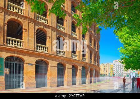 Valence, Espagne - Juin 13, 2017 : arènes de Valence (Plaza de Bous de Valencia) et musée de la tauromachie de Valence (Museo Taurino de Valencia) nea Banque D'Images